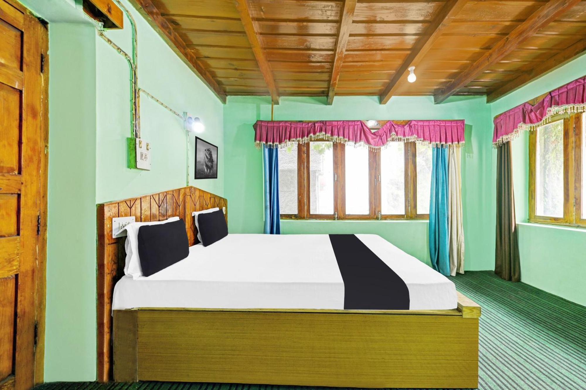 Hotel O Chaman Manāli Buitenkant foto