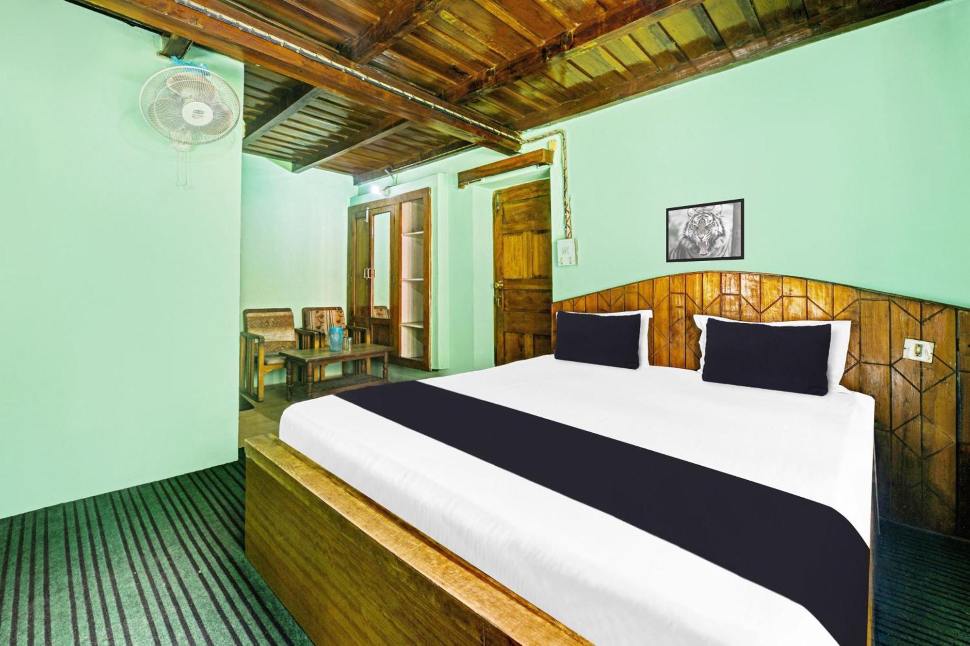 Hotel O Chaman Manāli Buitenkant foto